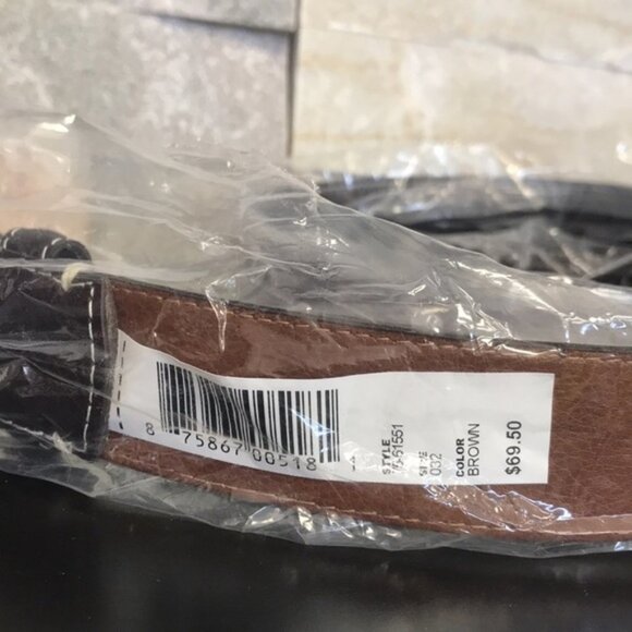 JOHNSTON & MURPHY Calfskin Leather Belt - Picture 2 of 4